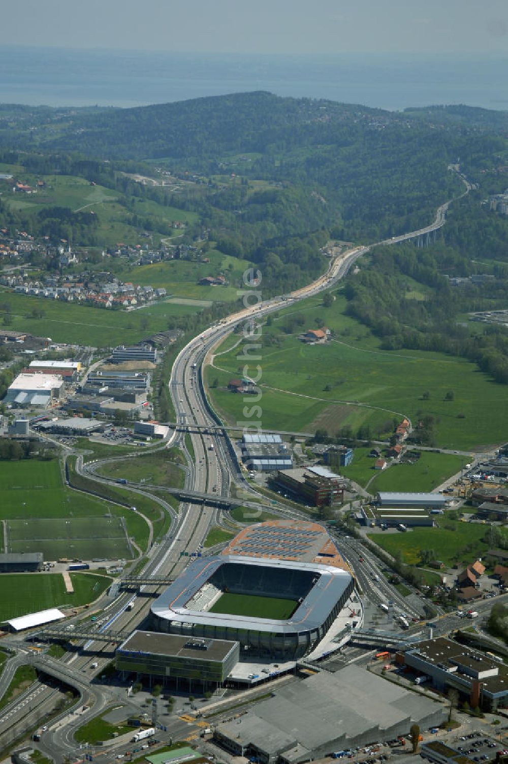 Luftaufnahme St. Gallen - Baustelle der AFG Arena, sie ist das künftige Fussballstadion des FC St. Gallen im Westen der Stadt St. Gallen