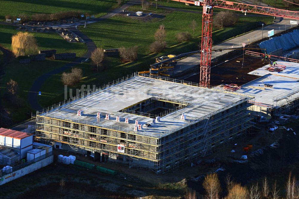 Zwenkau von oben - Baustelle altersgerechter Wohnanlage aiutanda Lebenspark am Zwenkauer See in Zwenkau im Bundesland Sachsen, Deutschland