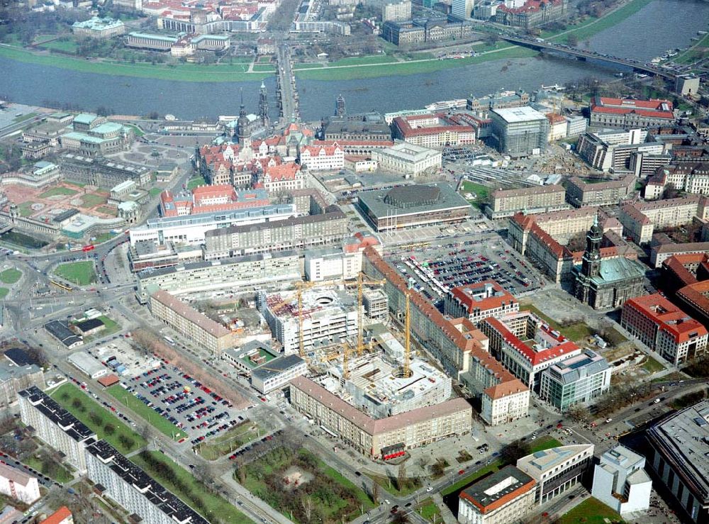 Dresden aus der Vogelperspektive: Baustelle der Altmarkt-Galerie der ECE in der Dresdner Innenstadt.