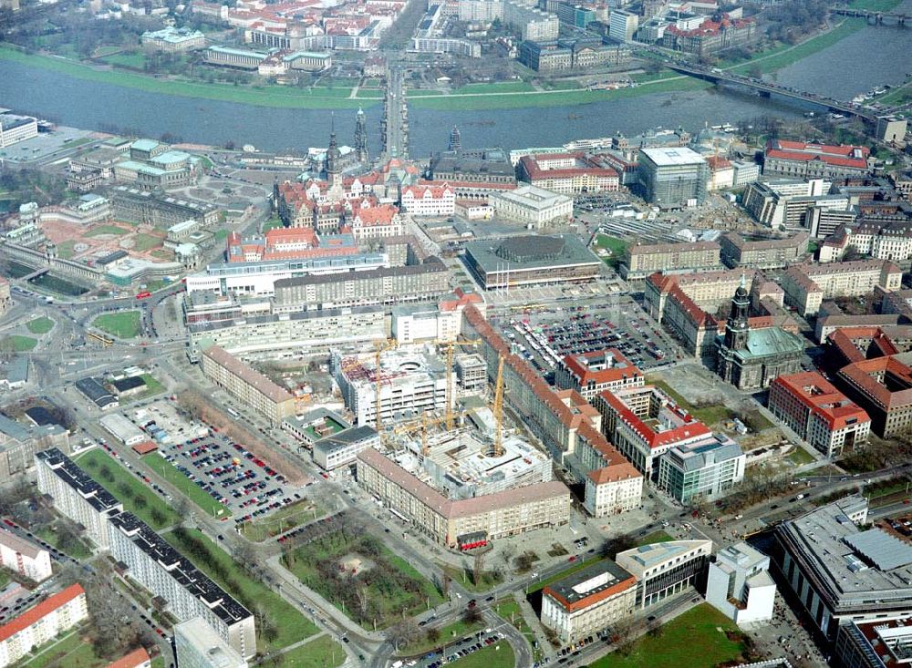 Luftbild Dresden - Baustelle der Altmarkt-Galerie der ECE in der Dresdner Innenstadt.