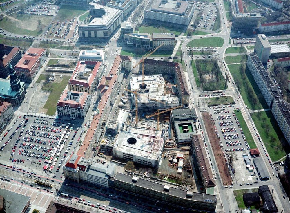 Luftbild Dresden - Baustelle der Altmarkt-Galerie der ECE in der Dresdner Innenstadt.