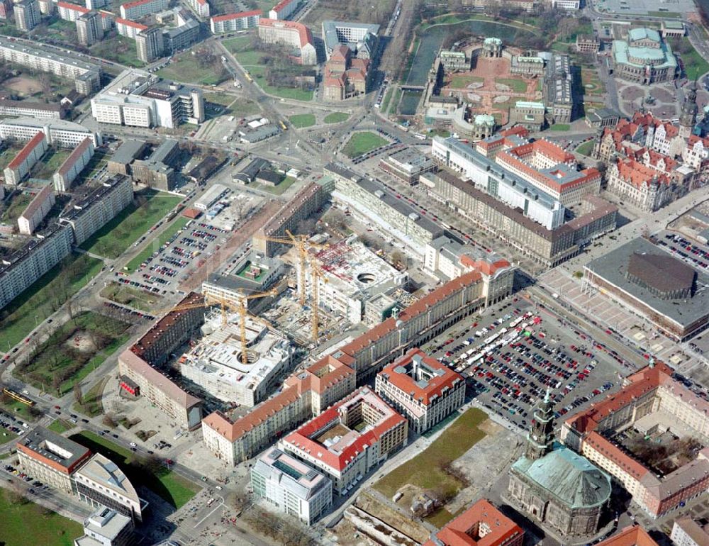 Luftaufnahme Dresden - Baustelle der Altmarkt-Galerie der ECE in der Dresdner Innenstadt.