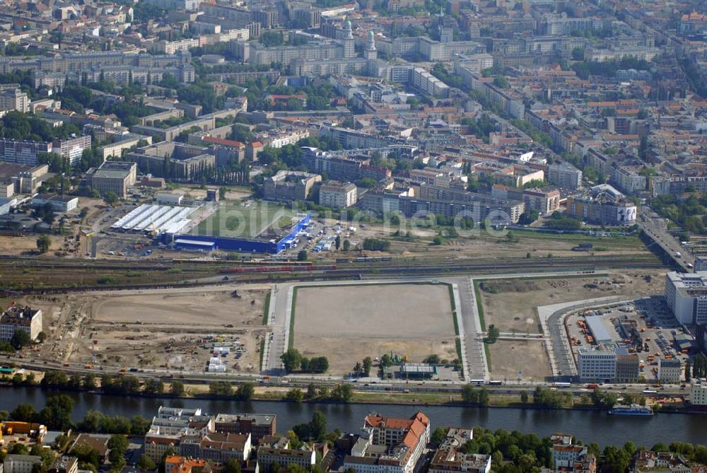 Luftaufnahme Berlin - Baustelle Anschutz-Arena Berlin