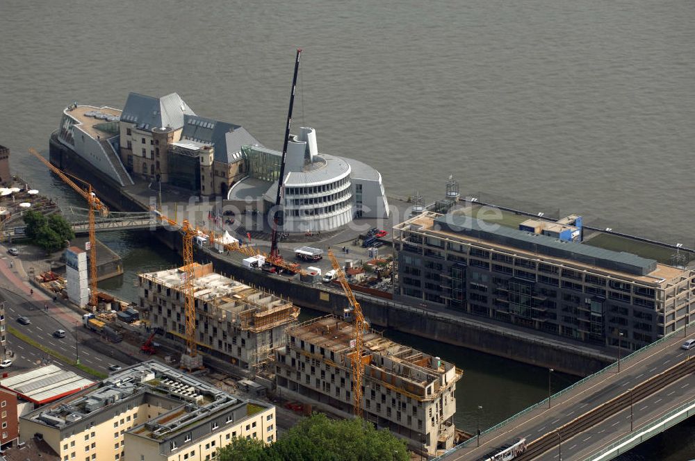 Köln aus der Vogelperspektive: Baustelle artotel an der Holzwerft