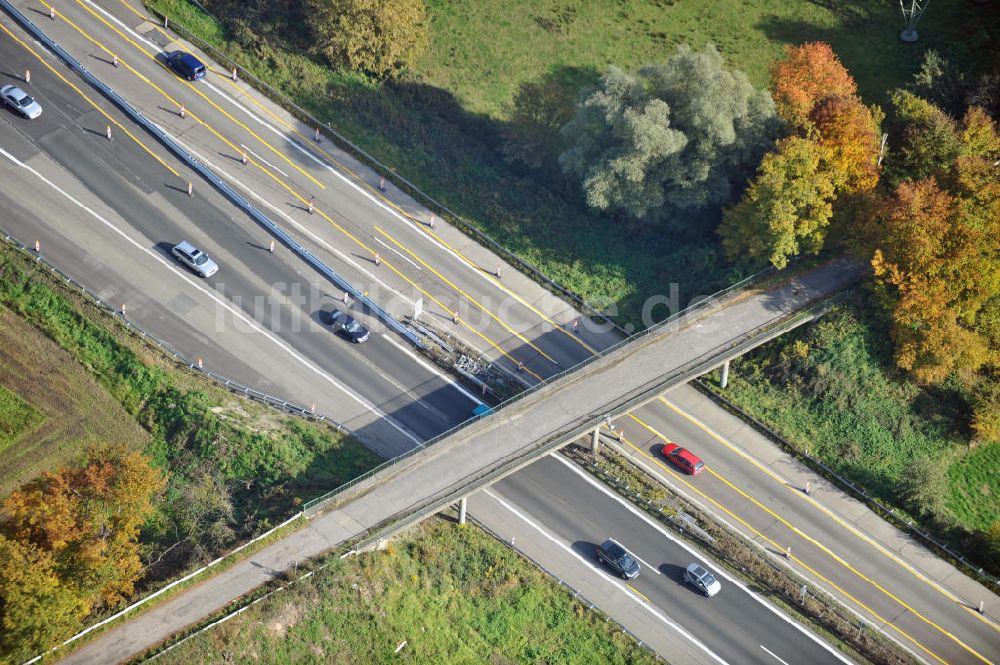 Sinzheim aus der Vogelperspektive: Baustelle Ausbau Autobahn A 5