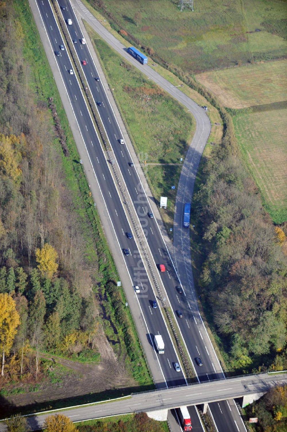 Sinzheim aus der Vogelperspektive: Baustelle Ausbau Autobahn A 5