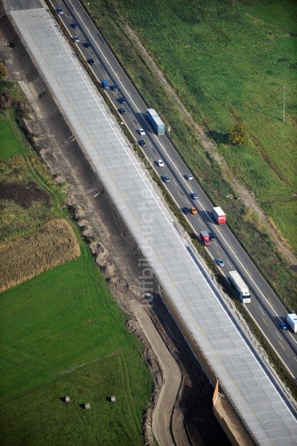 Butschbach-Hesselbach aus der Vogelperspektive: Baustelle Ausbau Autobahn A 5