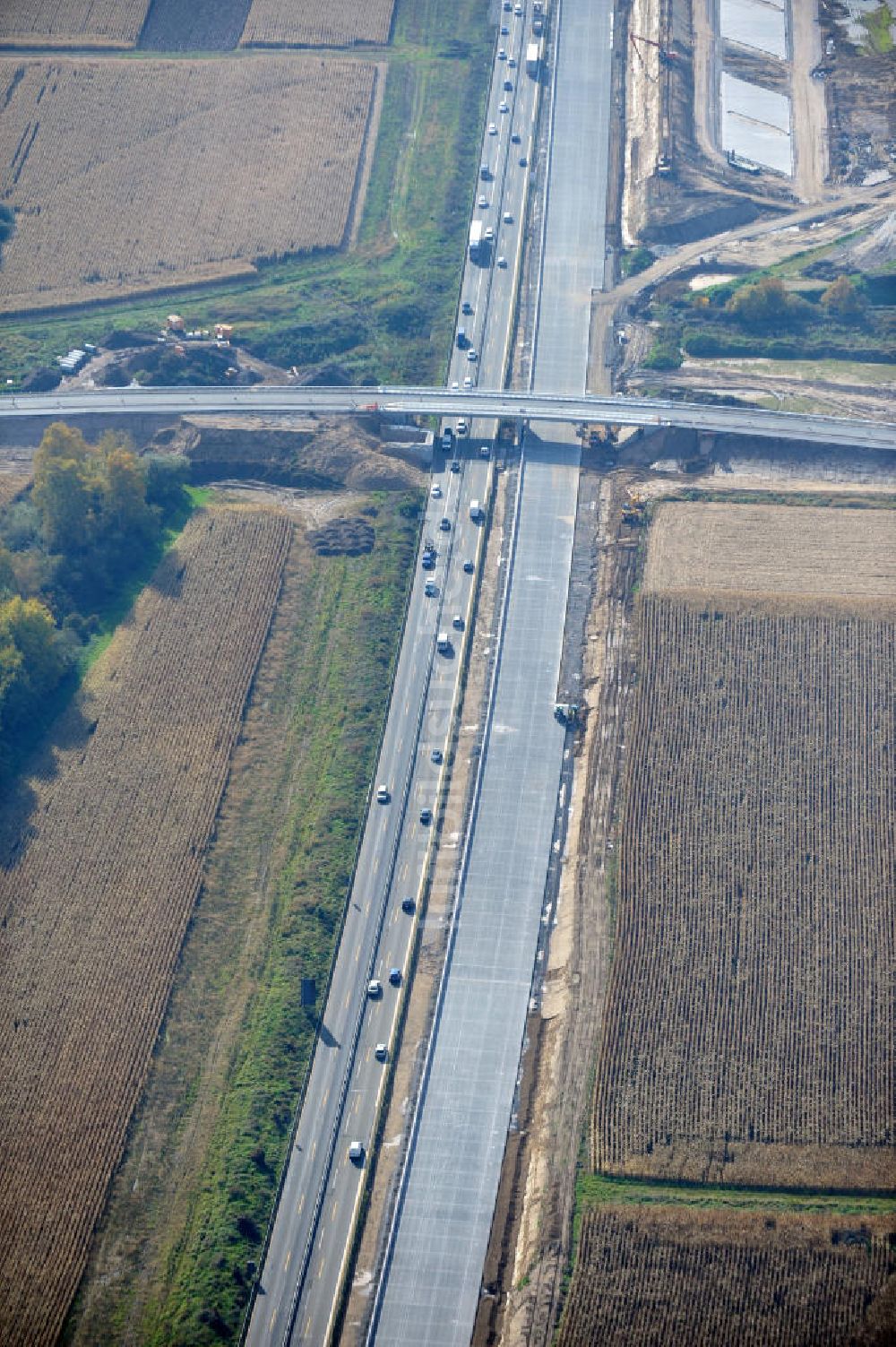 Weitenung aus der Vogelperspektive: Baustelle Ausbau Autobahn A 5