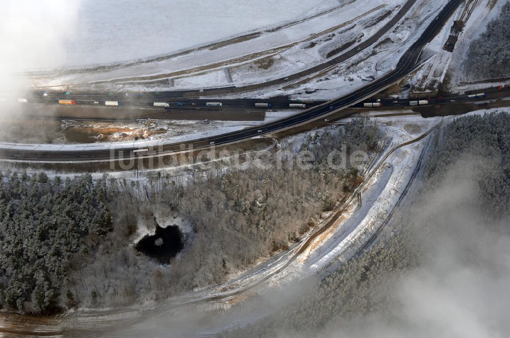 Nuthetal aus der Vogelperspektive: Baustelle vom Um- und Ausbau des Autobahndreieck Nuthetal (A 10 und A 115)