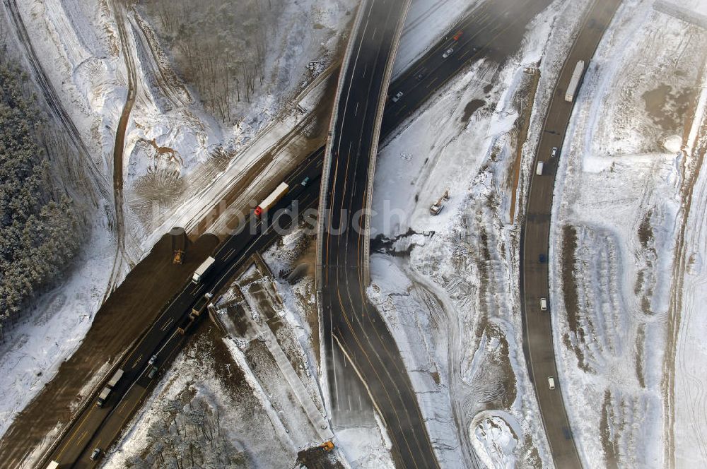 Luftaufnahme Nuthetal - Baustelle vom Um- und Ausbau des Autobahndreieck Nuthetal (A 10 und A 115)