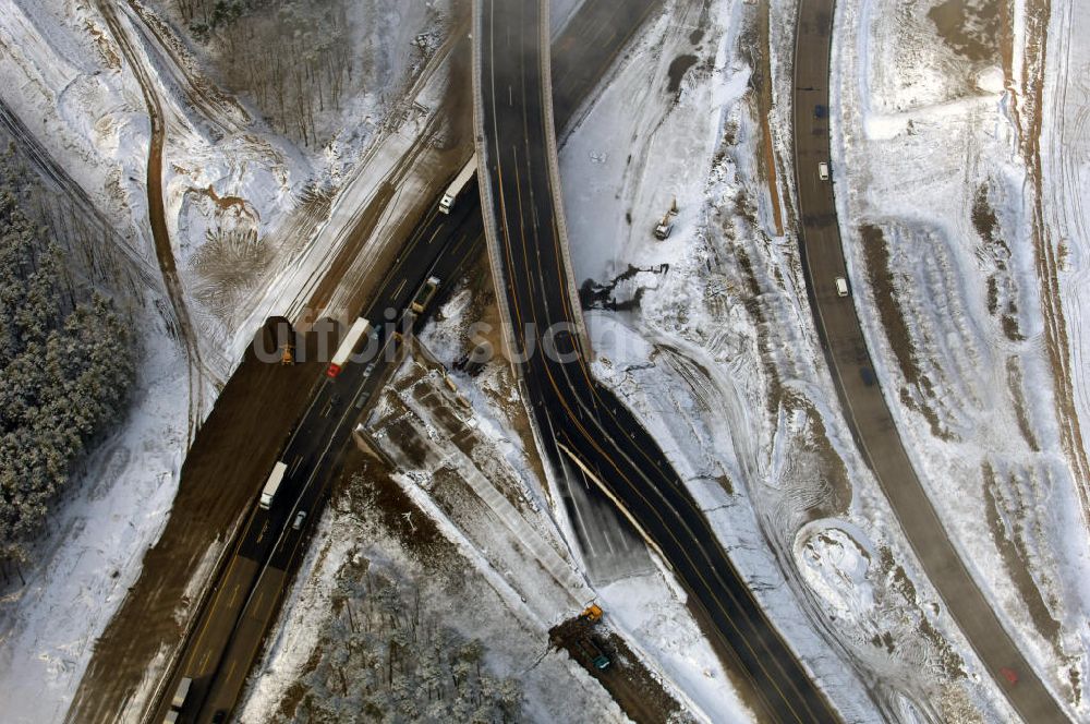 Nuthetal von oben - Baustelle vom Um- und Ausbau des Autobahndreieck Nuthetal (A 10 und A 115)