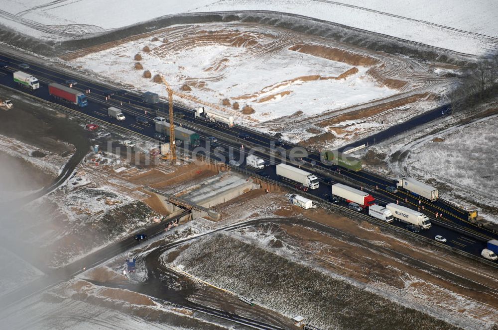 Nuthetal aus der Vogelperspektive: Baustelle vom Um- und Ausbau des Autobahndreieck Nuthetal (A 10 und A 115)