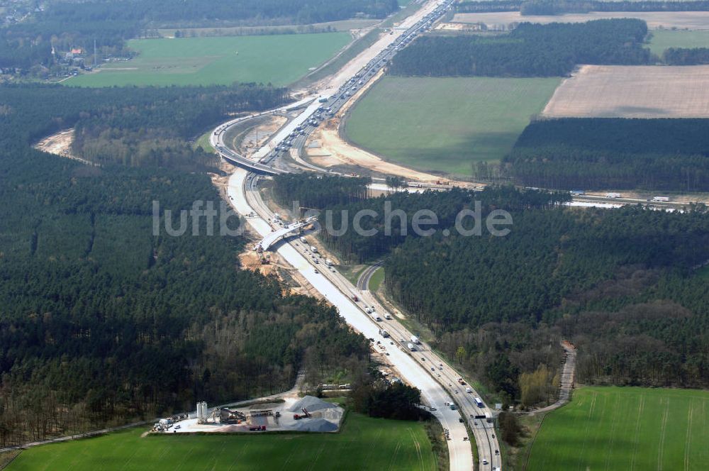 Luftbild Nuthetal - Baustelle vom Um- und Ausbau des Autobahndreieck Nuthetal (A 10 und A 115)