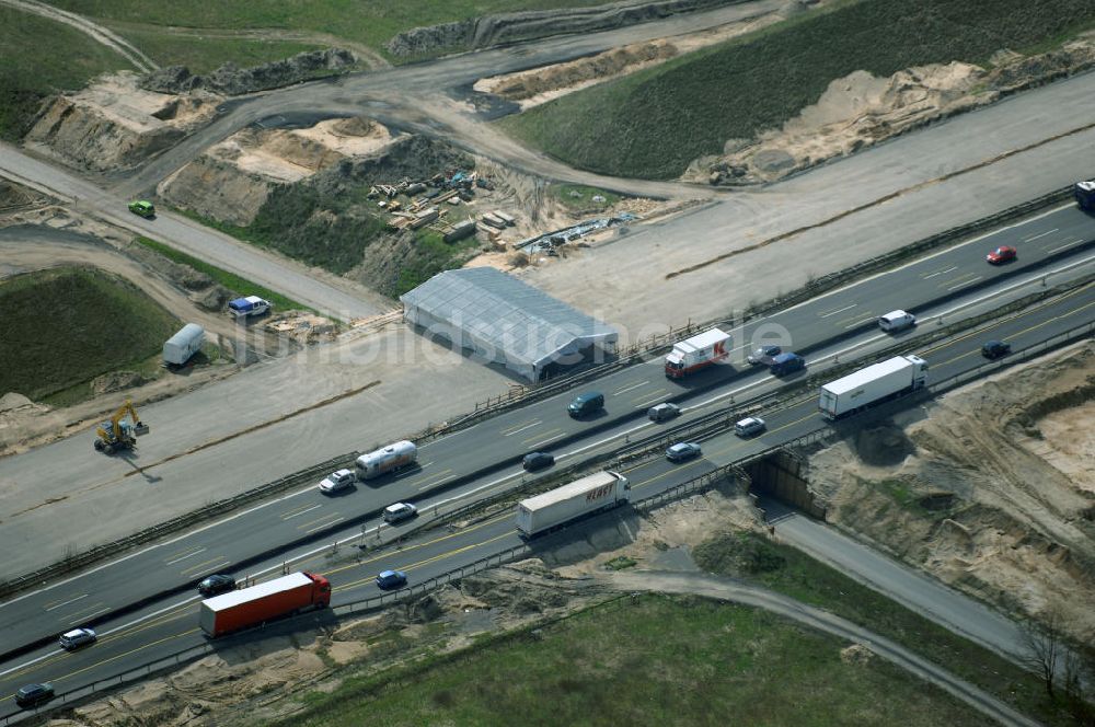 Luftaufnahme Nuthetal - Baustelle vom Um- und Ausbau des Autobahndreieck Nuthetal (A 10 und A 115)