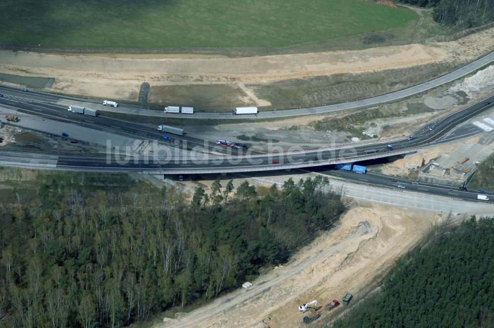 Nuthetal von oben - Baustelle vom Um- und Ausbau des Autobahndreieck Nuthetal (A 10 und A 115)