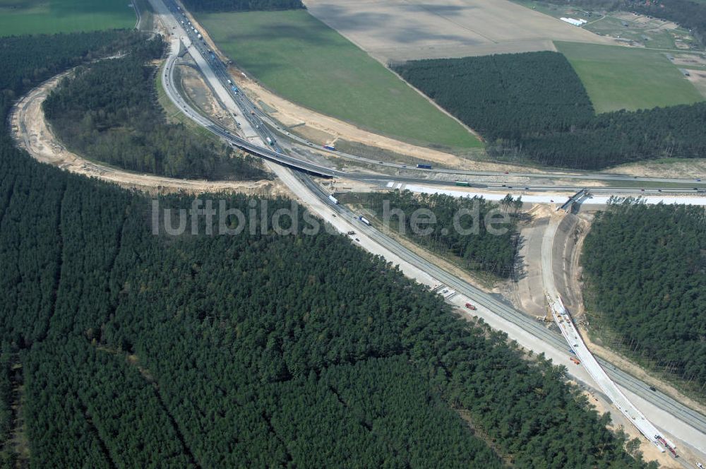 Luftaufnahme Nuthetal - Baustelle vom Um- und Ausbau des Autobahndreieck Nuthetal (A 10 und A 115)