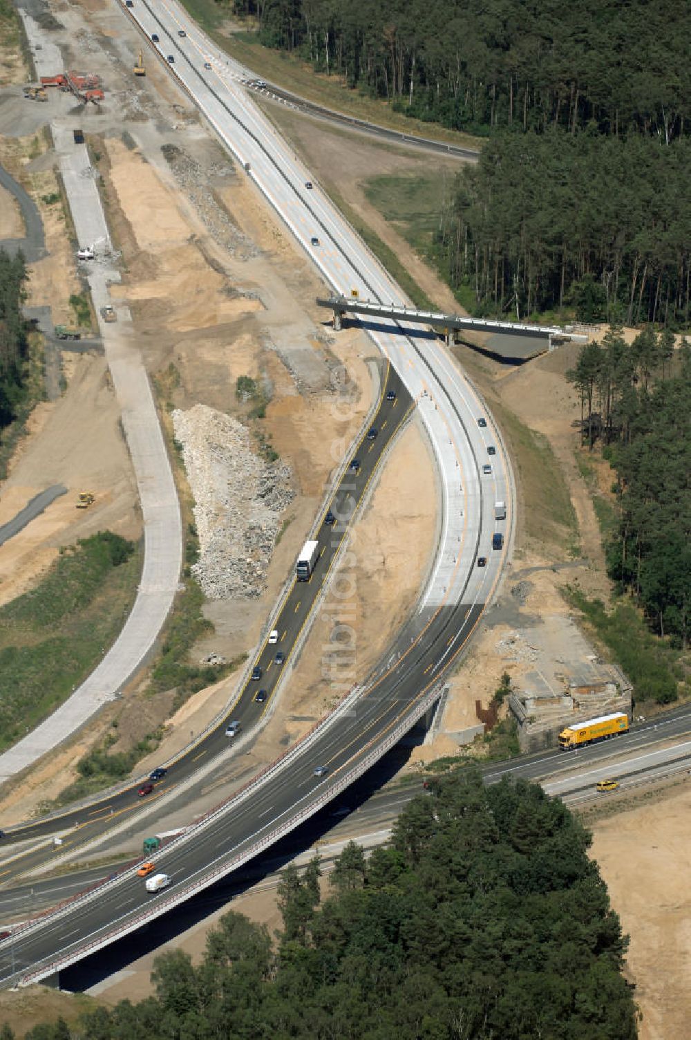 Nuthetal aus der Vogelperspektive: Baustelle vom Um- und Ausbau des Autobahndreieck Nuthetal (A 10 und A 115)