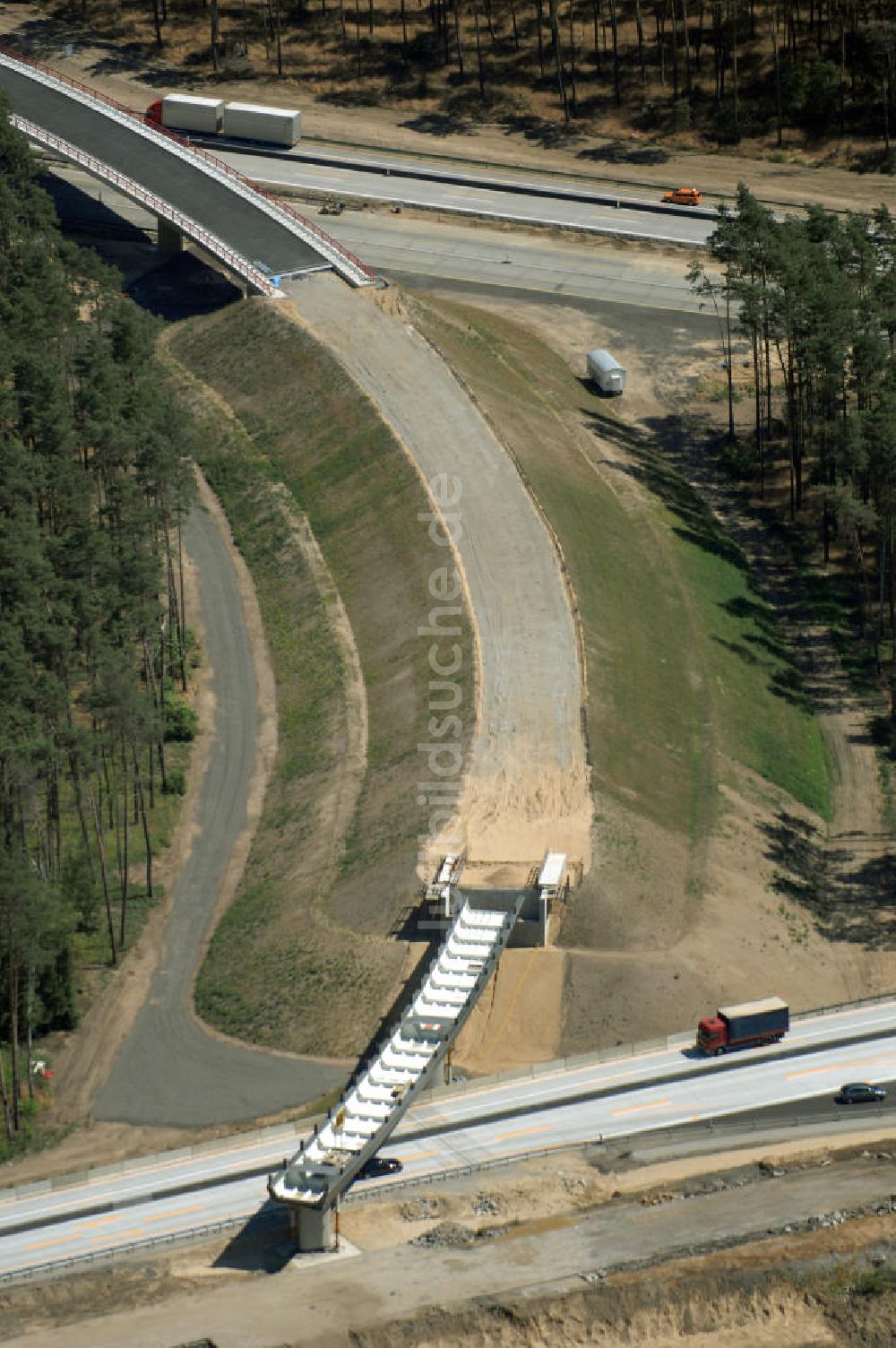 Nuthetal von oben - Baustelle vom Um- und Ausbau des Autobahndreieck Nuthetal (A 10 und A 115)