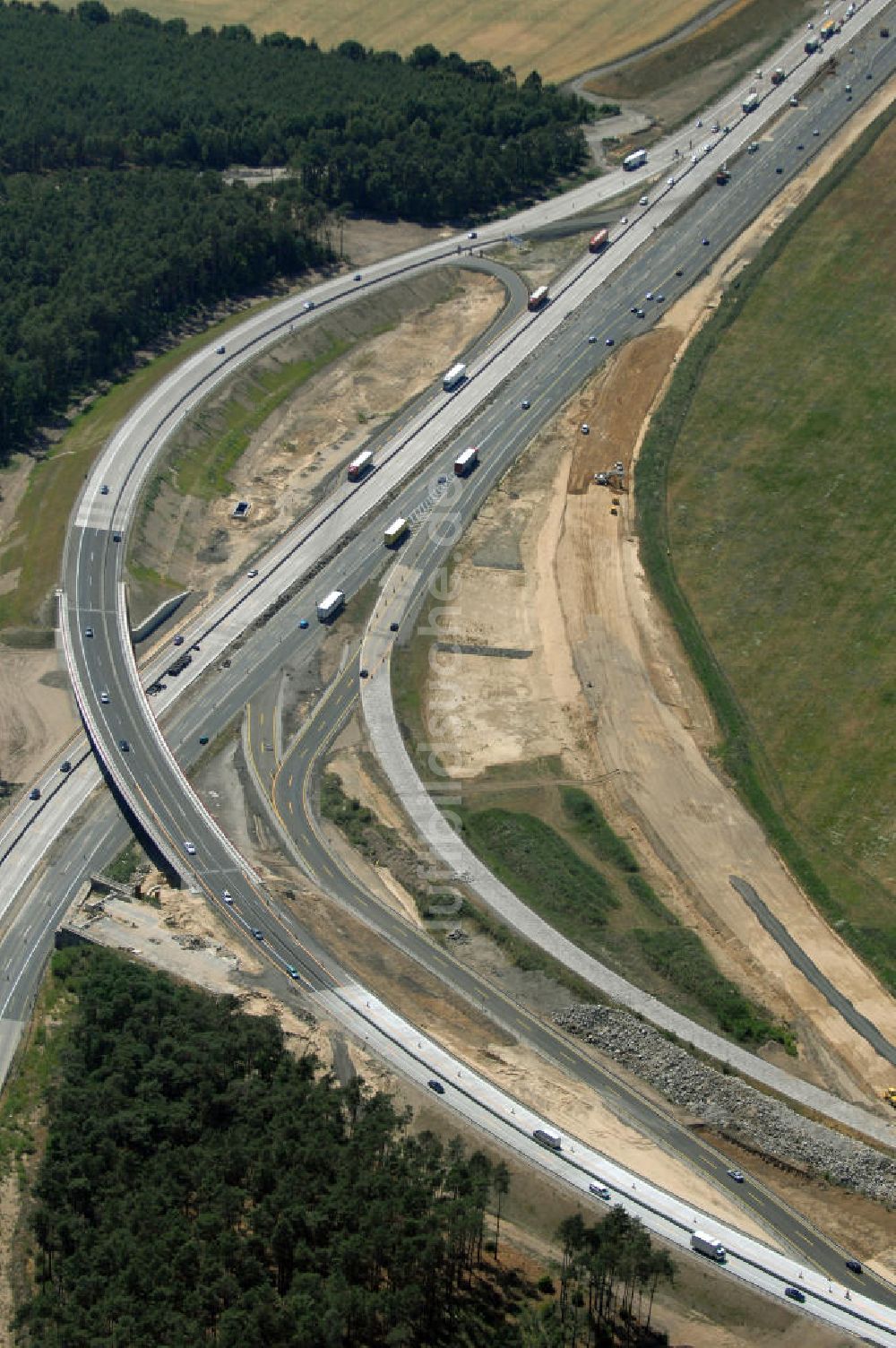 Luftaufnahme Nuthetal - Baustelle vom Um- und Ausbau des Autobahndreieck Nuthetal (A 10 und A 115)