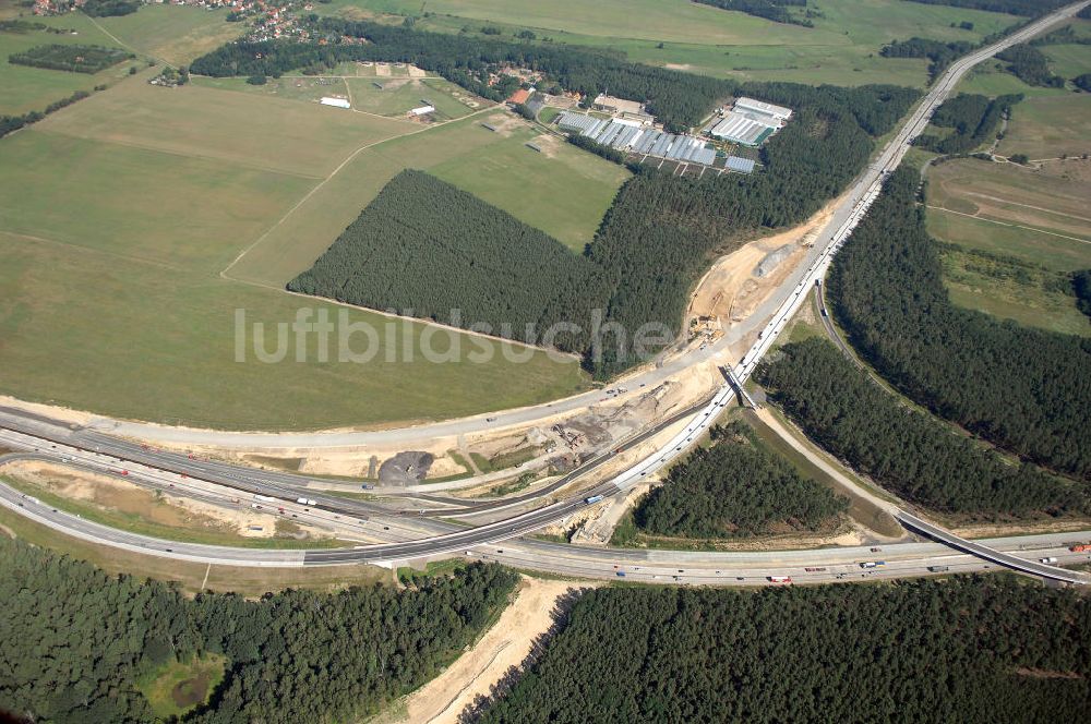 Berlin von oben - Baustelle vom Um- und Ausbau des Autobahndreieck Nuthetal (A 10 und A 115)