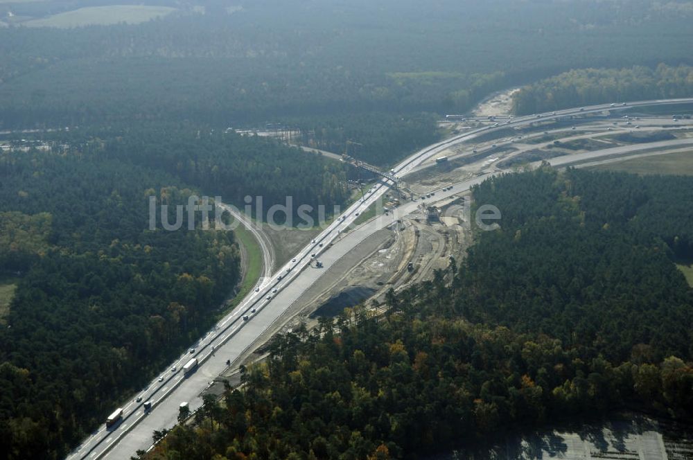 Nuthetal von oben - Baustelle vom Um- und Ausbau des Autobahndreieck Nuthetal (A 10 und A 115)