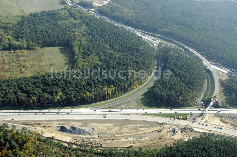 Nuthetal aus der Vogelperspektive: Baustelle vom Um- und Ausbau des Autobahndreieck Nuthetal (A 10 und A 115)