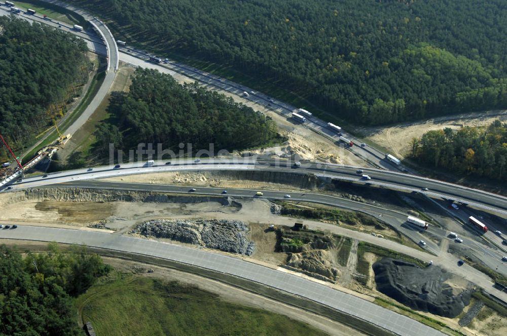 Nuthetal aus der Vogelperspektive: Baustelle vom Um- und Ausbau des Autobahndreieck Nuthetal (A 10 und A 115)