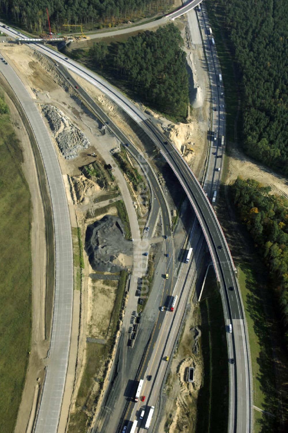 Luftbild Nuthetal - Baustelle vom Um- und Ausbau des Autobahndreieck Nuthetal (A 10 und A 115)