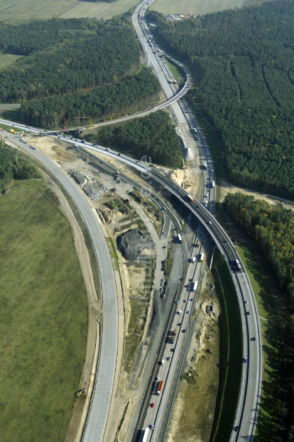 Luftbild Nuthetal - Baustelle vom Um- und Ausbau des Autobahndreieck Nuthetal (A 10 und A 115)