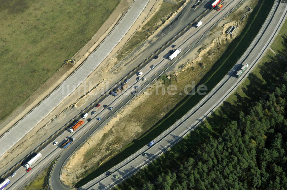 Nuthetal aus der Vogelperspektive: Baustelle vom Um- und Ausbau des Autobahndreieck Nuthetal (A 10 und A 115)