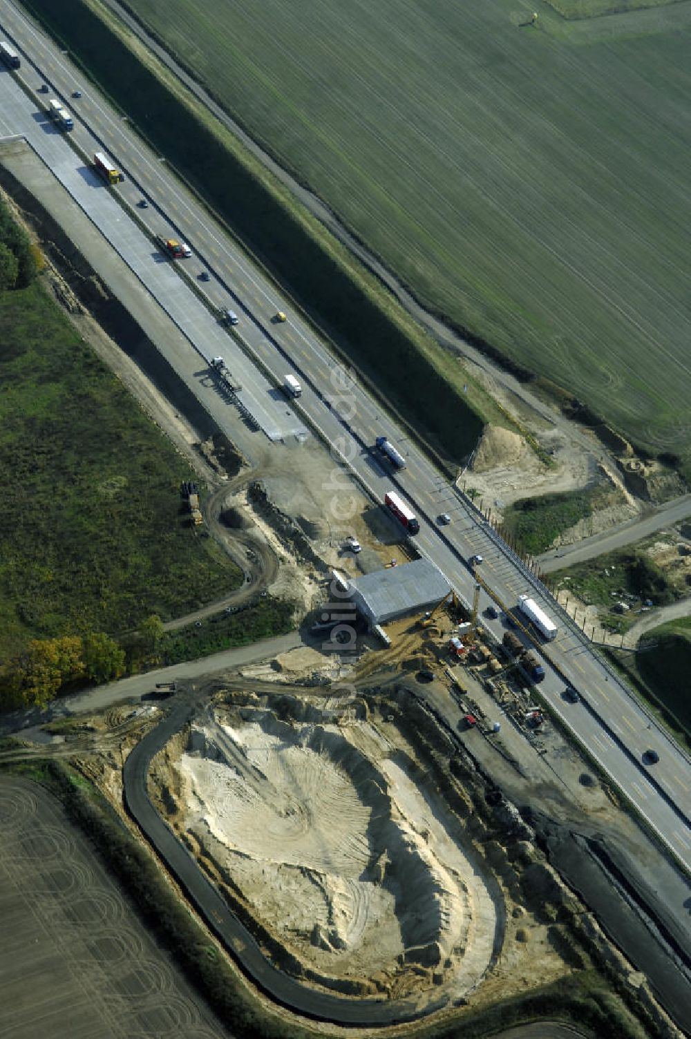 Nuthetal aus der Vogelperspektive: Baustelle vom Um- und Ausbau des Autobahndreieck Nuthetal (A 10 und A 115)