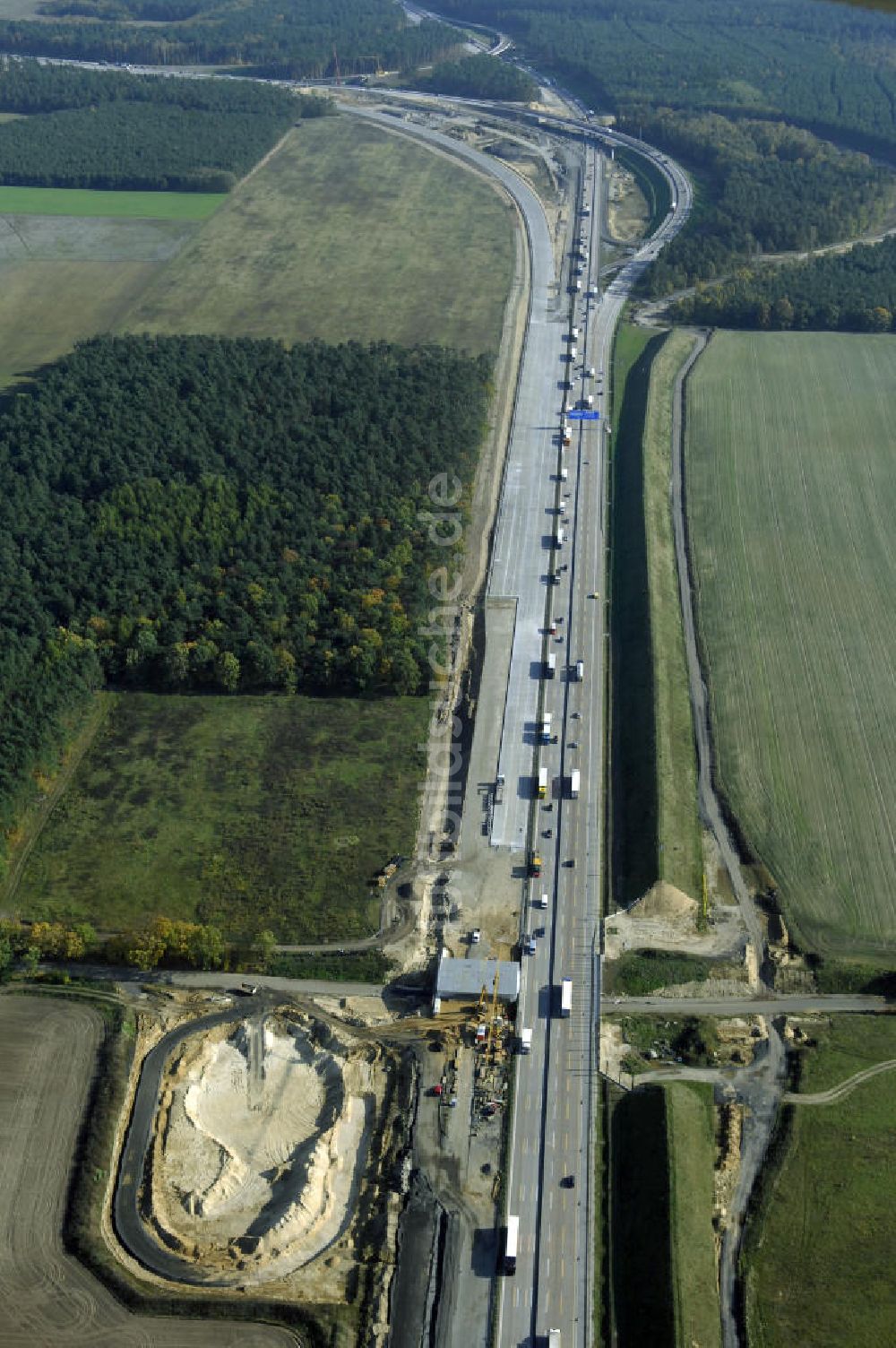 Luftaufnahme Nuthetal - Baustelle vom Um- und Ausbau des Autobahndreieck Nuthetal (A 10 und A 115)