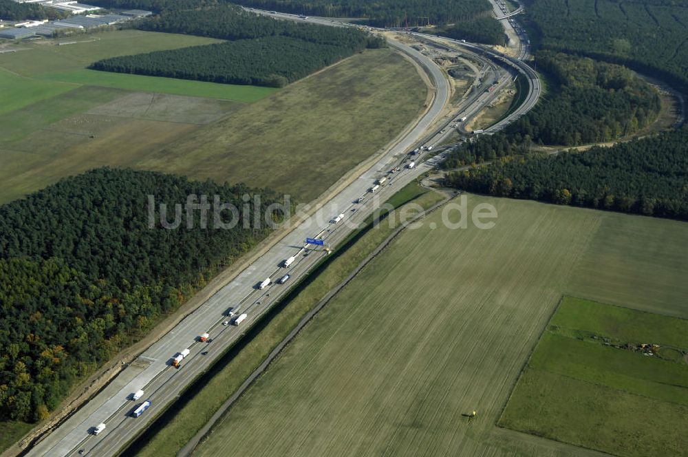 Nuthetal aus der Vogelperspektive: Baustelle vom Um- und Ausbau des Autobahndreieck Nuthetal (A 10 und A 115)