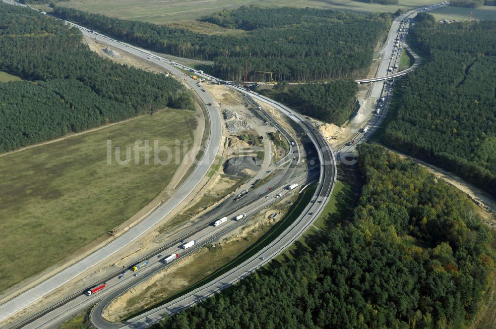 Luftaufnahme Nuthetal - Baustelle vom Um- und Ausbau des Autobahndreieck Nuthetal (A 10 und A 115)