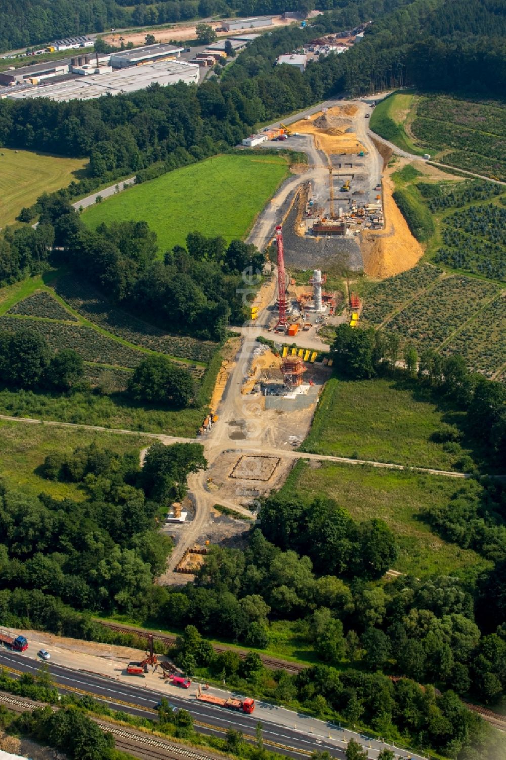 Luftbild Bestwig - Baustelle am Autobahn- Brückenbauwerk der BAB A46 bei Bestwig im Sauerland im Bundesland Nordrhein-Westfalen