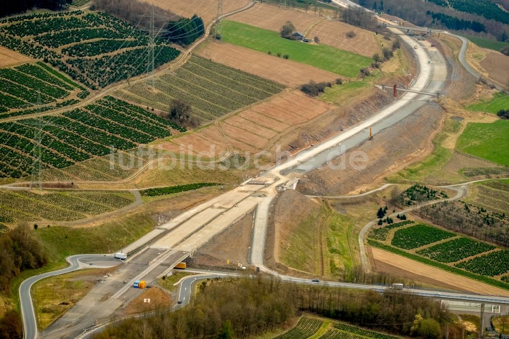 Bestwig von oben - Baustelle am Autobahn- Brückenbauwerk der BAB A46 in Bestwig im Bundesland Nordrhein-Westfalen, Deutschland