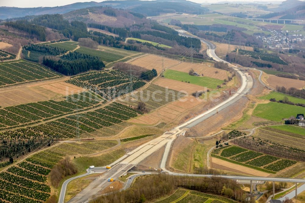 Bestwig aus der Vogelperspektive: Baustelle am Autobahn- Brückenbauwerk der BAB A46 in Bestwig im Bundesland Nordrhein-Westfalen, Deutschland