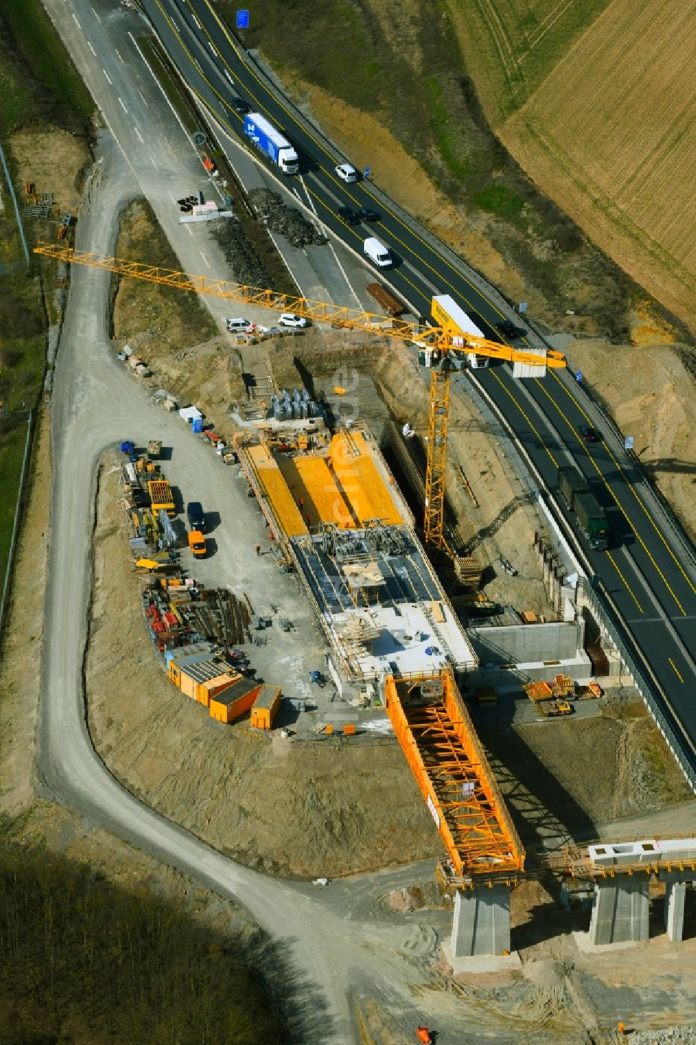 Luftbild Kürnach - Baustelle am Autobahn- Brückenbauwerk der BAB A7 in Kürnach im Bundesland Bayern, Deutschland