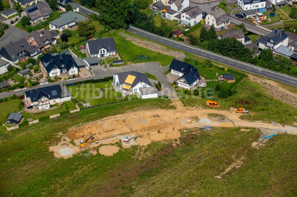 Luftaufnahme Meschede - Baustelle am Autobahn- Brückenbauwerk der BAB A46 in Meschede im Bundesland Nordrhein-Westfalen