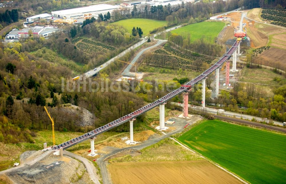 Luftaufnahme Bestwig - Baustelle am Autobahn- Brückenbauwerk der BAB AA 46 - B480n Neue Ruhrtalbrücke Bermecke in Bestwig im Bundesland Nordrhein-Westfalen