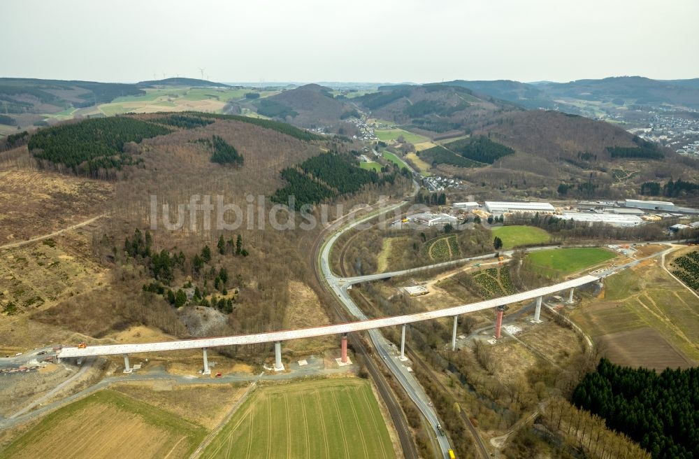 Bestwig aus der Vogelperspektive: Baustelle am Autobahn- Brückenbauwerk der BAB AA 46 - B480n Neue Ruhrtalbrücke Bermecke in Bestwig im Bundesland Nordrhein-Westfalen