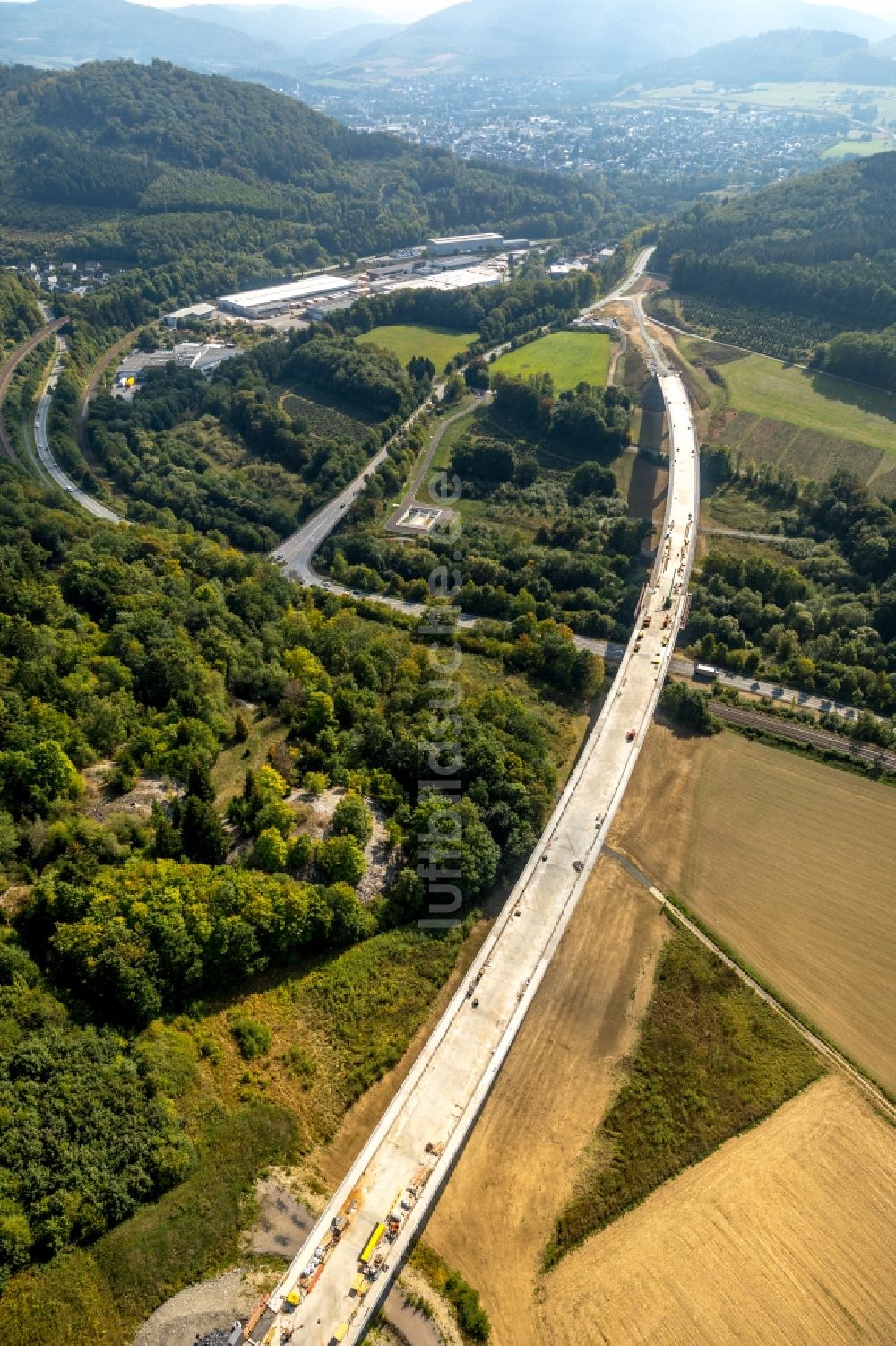 Luftbild Bestwig - Baustelle am Autobahn- Brückenbauwerk der BAB A 46 - B480n Neue Ruhrtalbrücke Bermecke in Bestwig im Bundesland Nordrhein-Westfalen