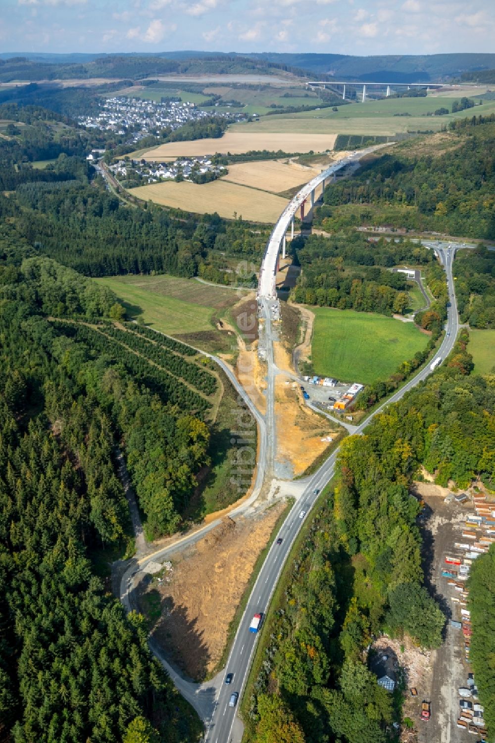 Luftbild Bestwig - Baustelle am Autobahn- Brückenbauwerk der BAB A 46 - B480n Neue Ruhrtalbrücke Bermecke in Bestwig im Bundesland Nordrhein-Westfalen