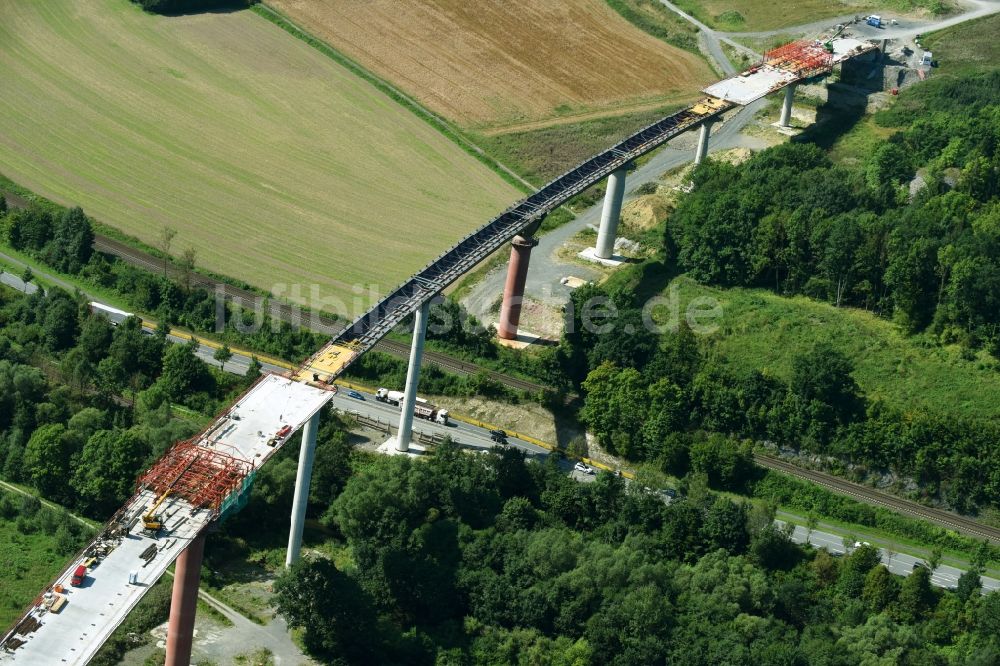 Olsberg aus der Vogelperspektive: Baustelle am Autobahn- Brückenbauwerk der BAB A46n im Ortsteil Bigge in Olsberg im Bundesland Nordrhein-Westfalen, Deutschland