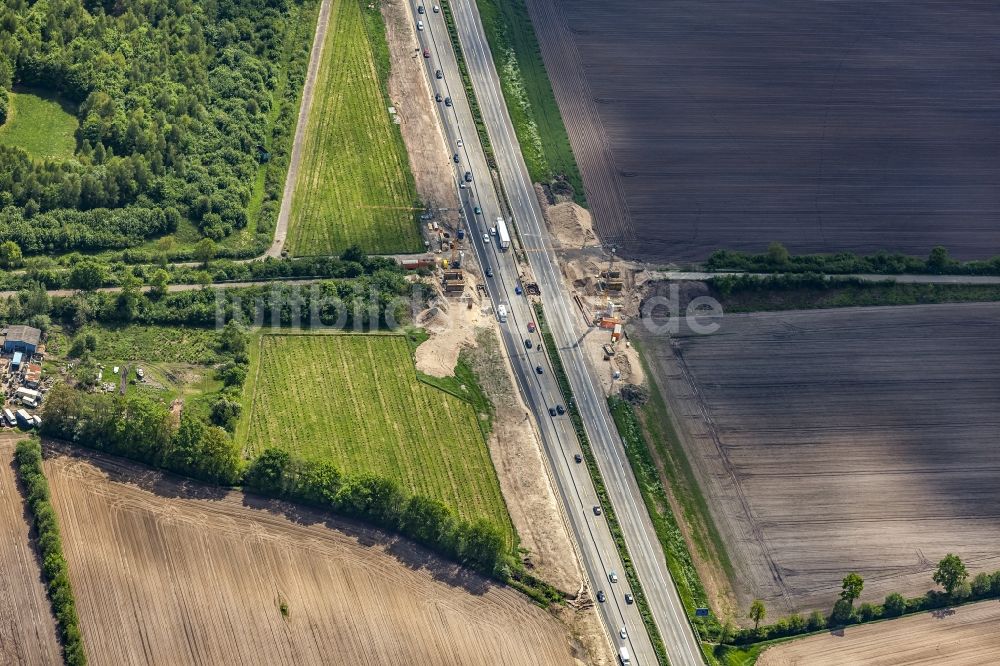 Padenstedt aus der Vogelperspektive: Baustelle am Autobahn- Brückenbauwerk der BAB A7 in Padenstedt im Bundesland Schleswig-Holstein, Deutschland