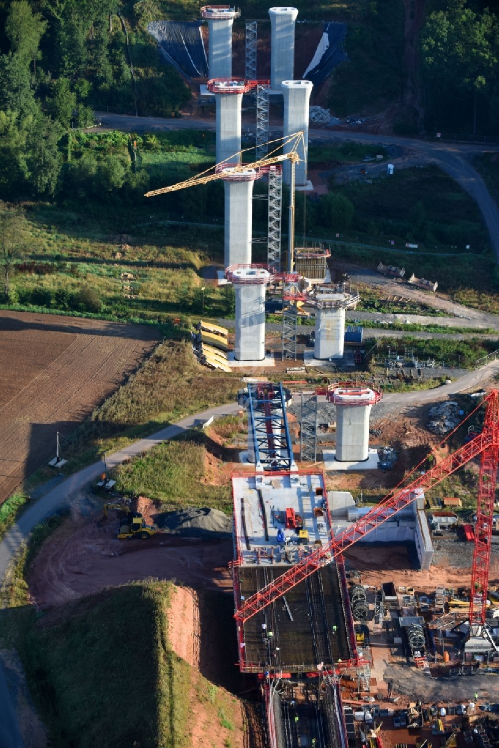 Schwalmstadt von oben - Baustelle am Autobahn- Brückenbauwerk der BAB A49 Talbrücke Katzenbach in Schwalmstadt im Bundesland Hessen, Deutschland