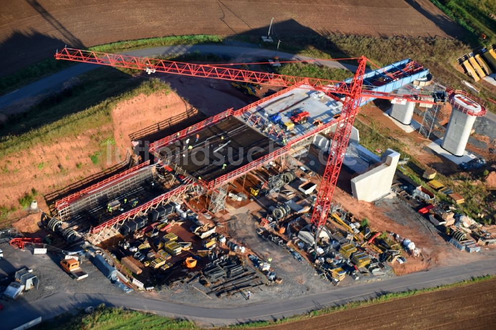 Schwalmstadt aus der Vogelperspektive: Baustelle am Autobahn- Brückenbauwerk der BAB A49 Talbrücke Katzenbach in Schwalmstadt im Bundesland Hessen, Deutschland