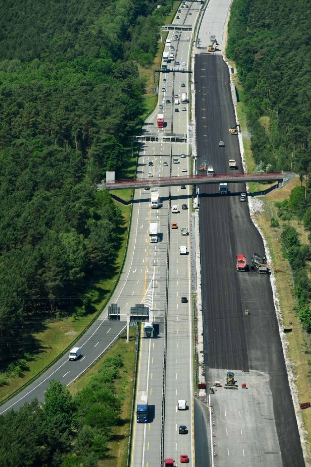 Luftbild Lehnin - Baustelle am Autobahn- Streckenverlauf der BAB A2 in Lehnin im Bundesland Brandenburg, Deutschland