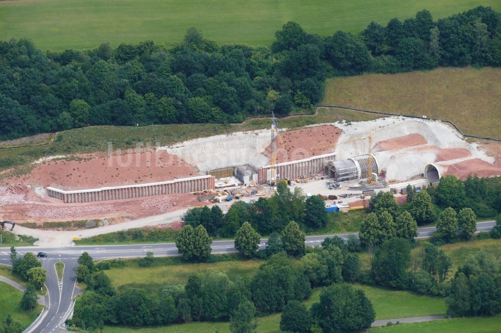 Luftbild Küchen - Baustelle am Autobahn- Tunnelbauwerk Tunnel Küchen der BAB A44 in Küchen im Bundesland Hessen