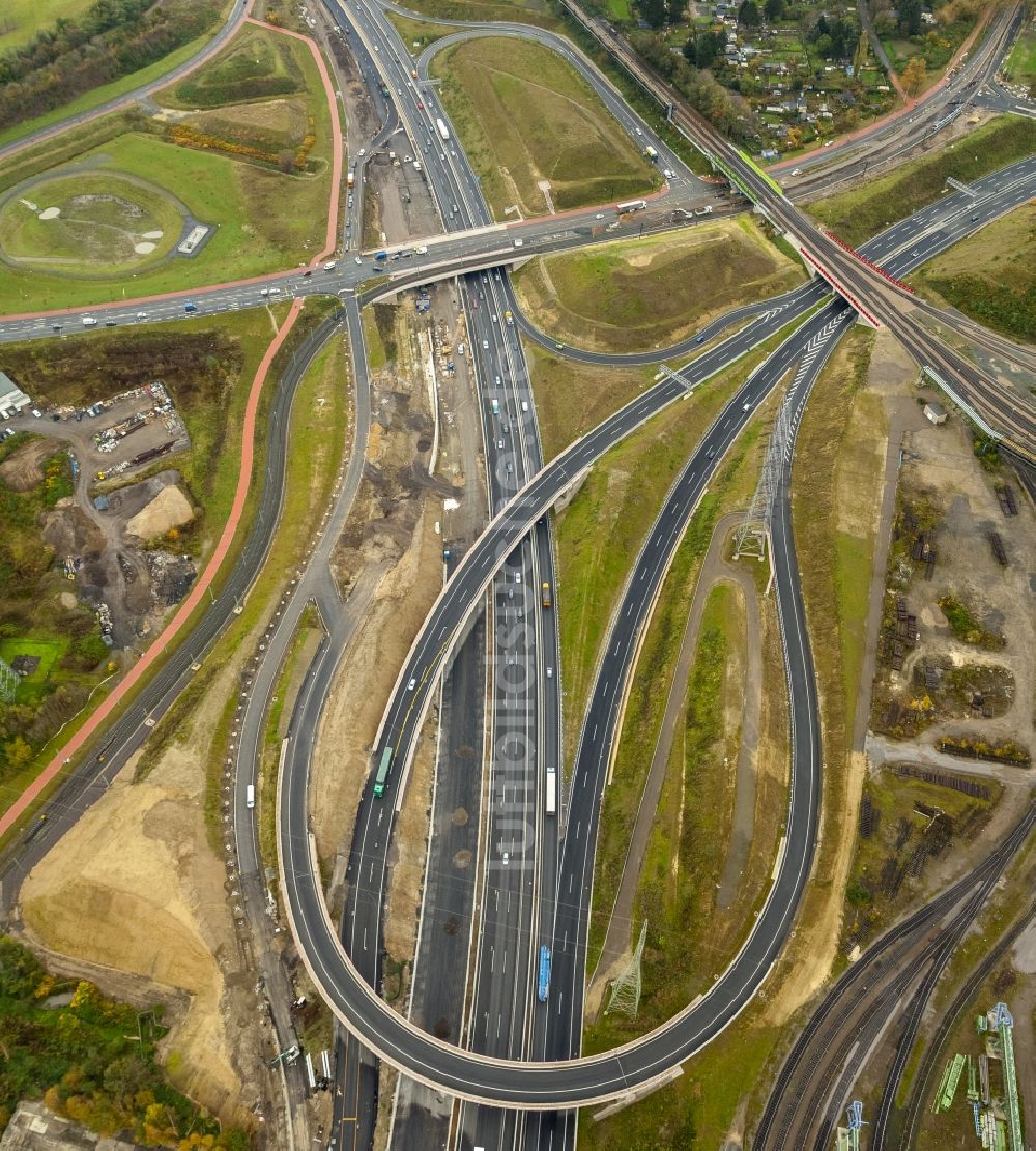 Luftaufnahme Bochum - Baustelle am Autobahndreieck Bochum-West an der A40 in Bochum im Bundesland Nordrhein-Westfalen